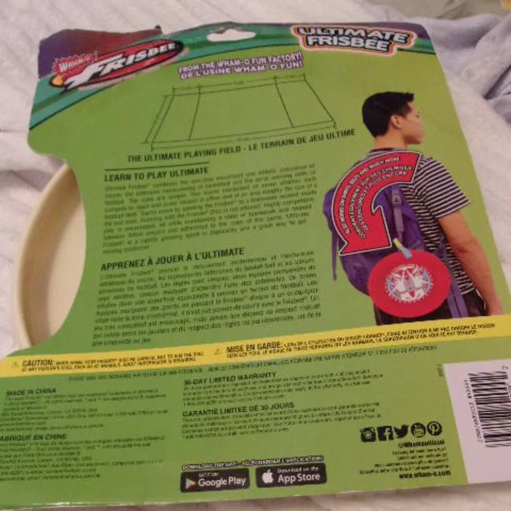 Wham-o Frisbee Ultimate Frisbee with Carry Clip New in package